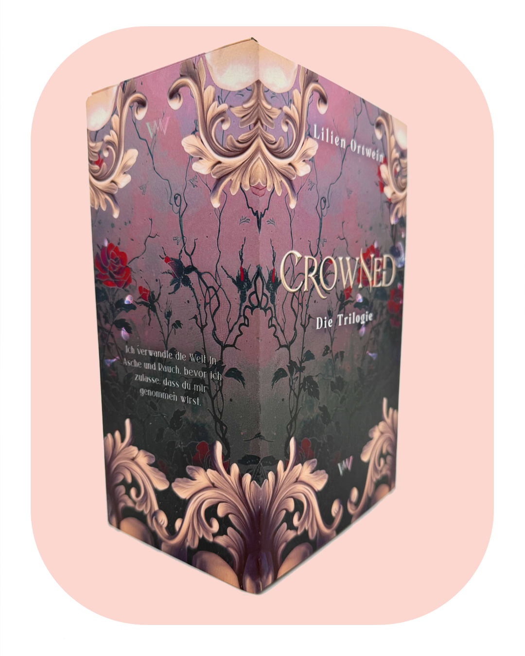 Die gesamte Reihe: Crowned im Schuber mit tollen Extras