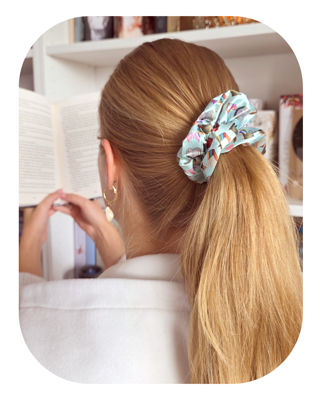 Bookish Scrunchie: Das buchige Von Morgen Haargummi  🎀