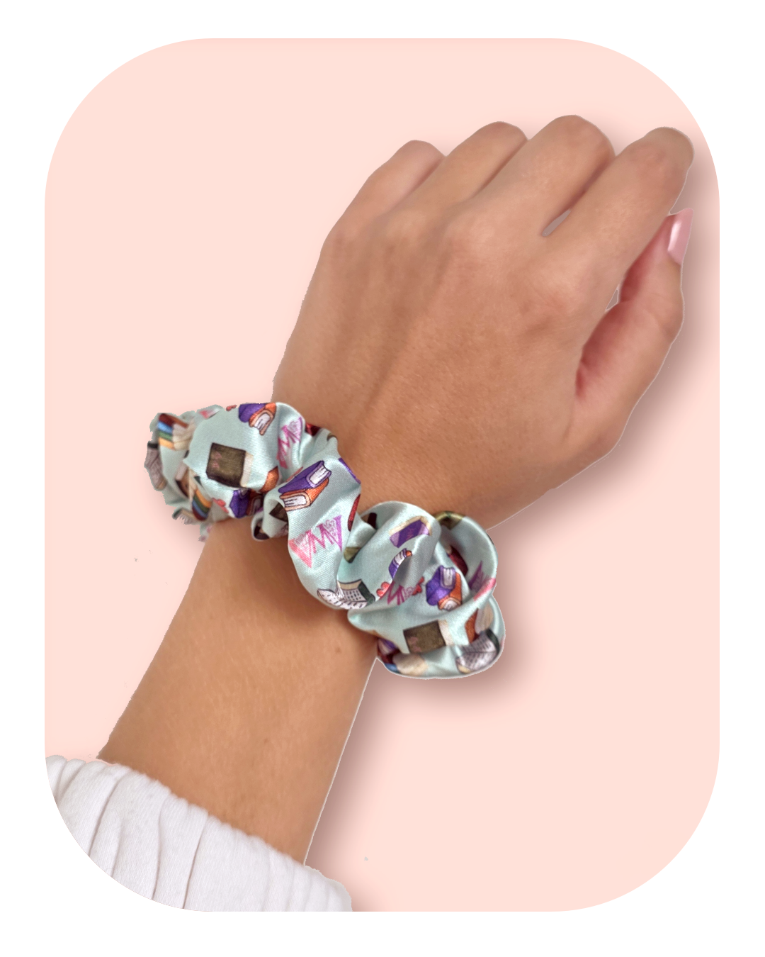 Bookish Scrunchie: Das buchige Von Morgen Haargummi  🎀